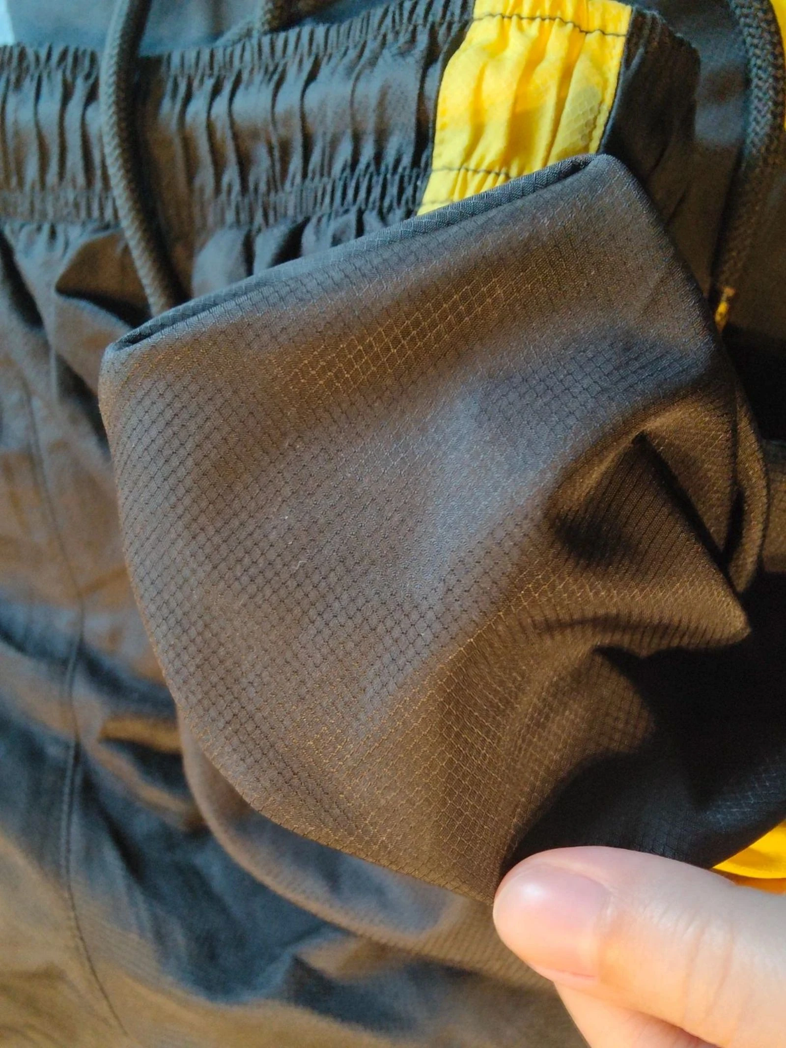 Bas de chándal Foot Korner Negro y Amarillo Talla S – photo 4